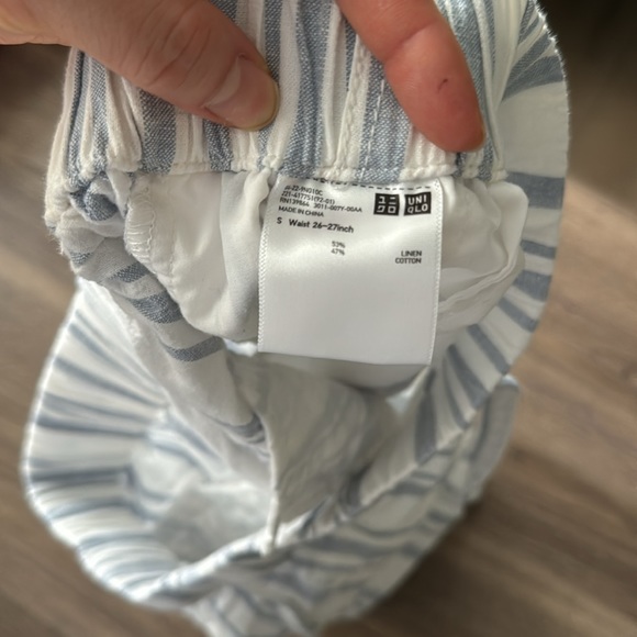 Uniqlo Linen/Cotton Blend Elastic Waist Striped Shorts in Sz Small - Picture 3 of 9